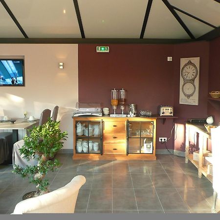 Hotel Le Saint Aubin Chevillé 외부 사진